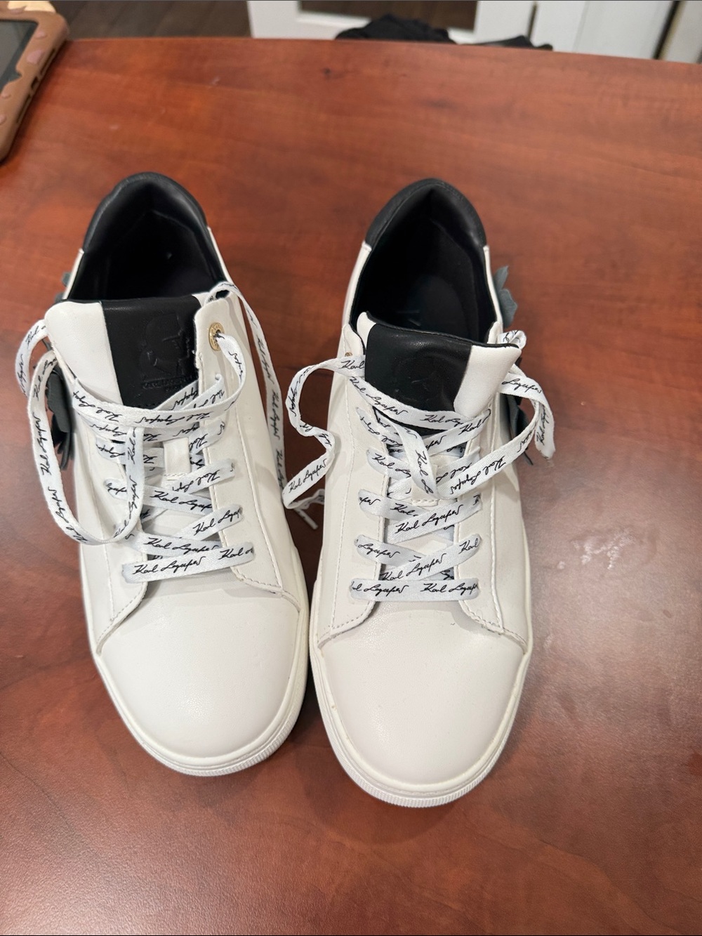 Karl Lagerfeld - White Sneakers with Black Tongue and Insole
